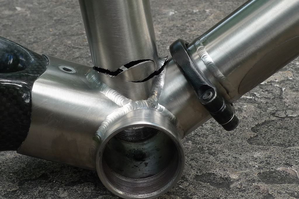 bottom bracket tube