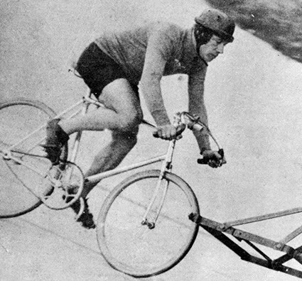 [Harry-Grant-motor-paced-hour-record-curved-cranks-1933.crop.jpg]